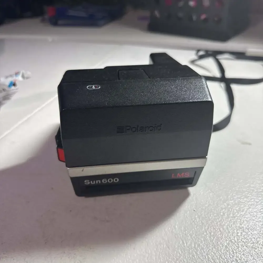 Vintage Polaroid Sun 600 LMS Instant Camera with Strap